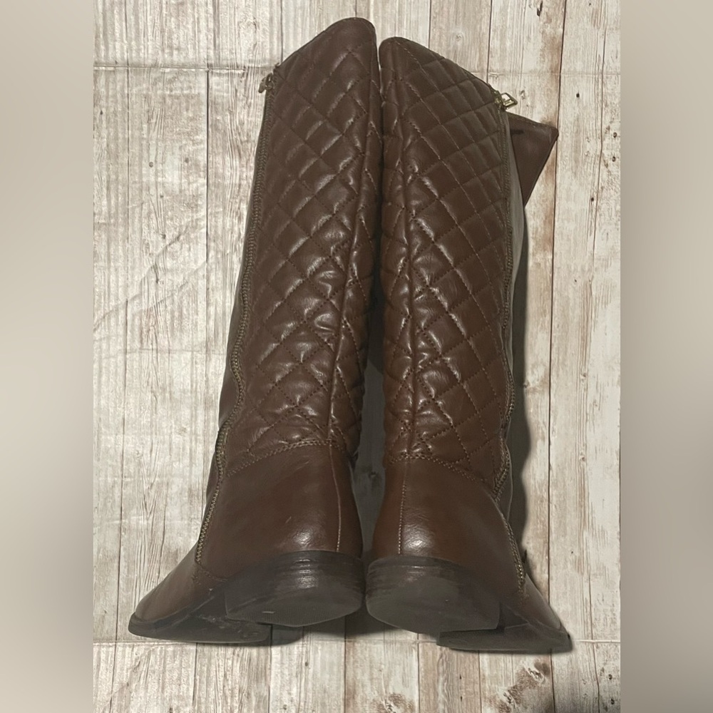 Women's Remy Quilted Zipper Riding Boots - Cognac 8 Wide Calf - Picture 5 of 10